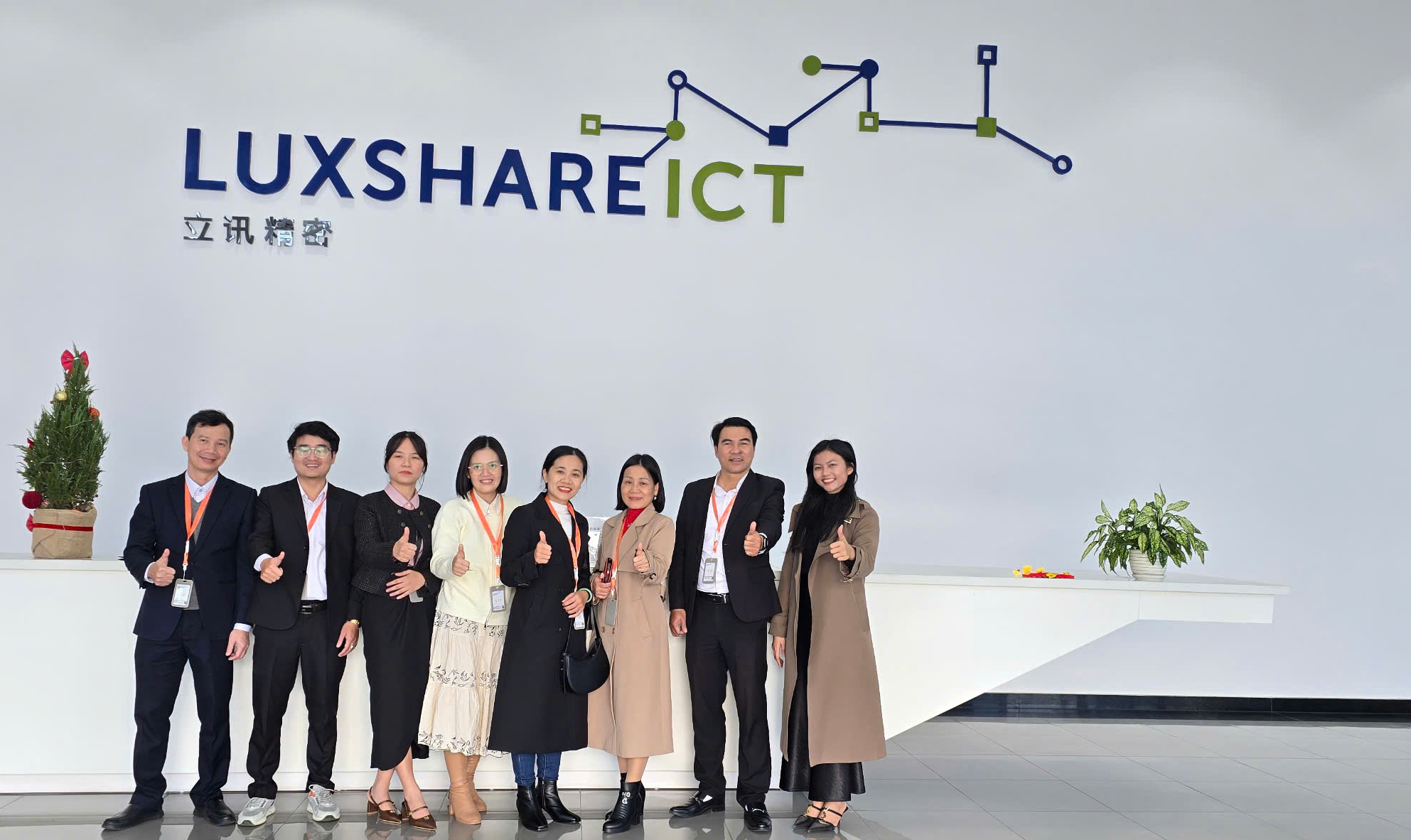 Chuyến tham quan trải nghiệm tại Công ty Luxshare Nghệ An của giảng viên và các bộ lãnh đạo trường Công Nghệ Đại Học DUy Tân